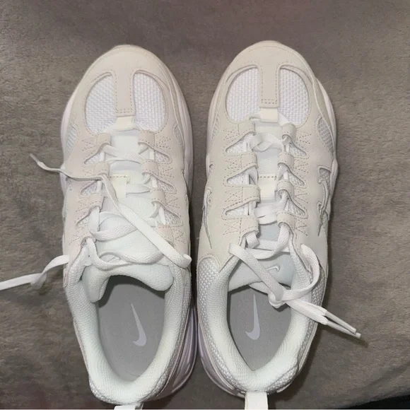 2023 Nike Women’s Tech Hera 'Photon Dust White' Cream Sneakers - Picture 8 of 15